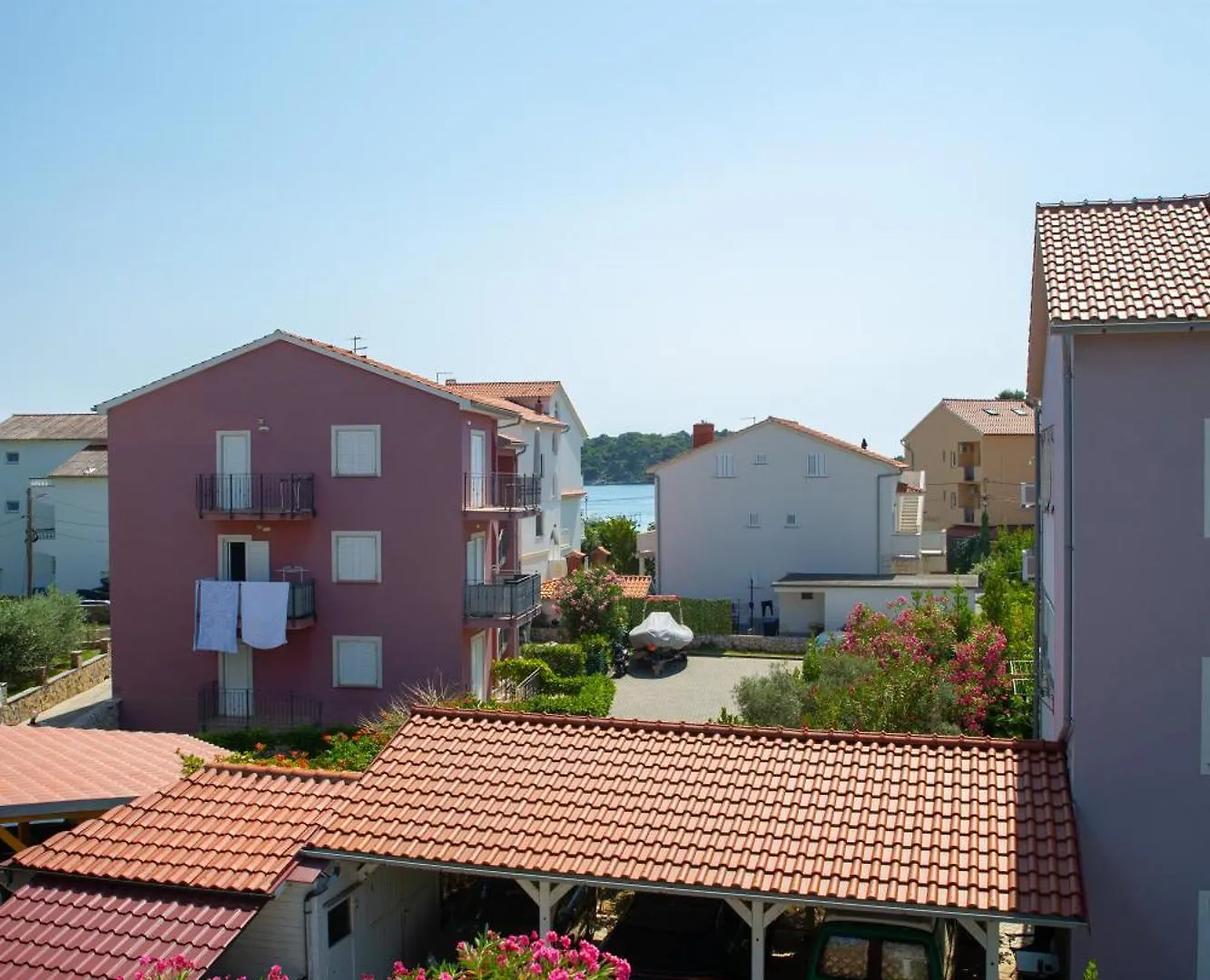 New Modern Beach Apartment Rab Town